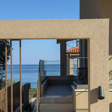 Quintessina Luxury Aparthotel 3*