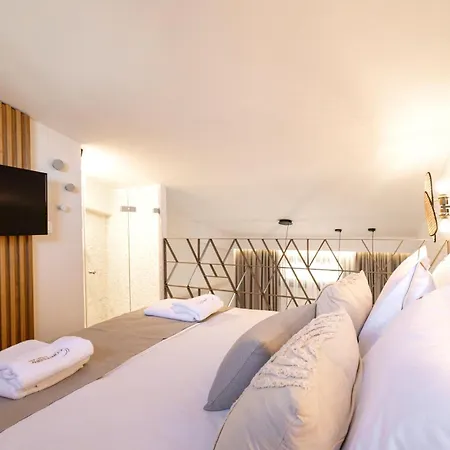 Quintessina Luxury 3*